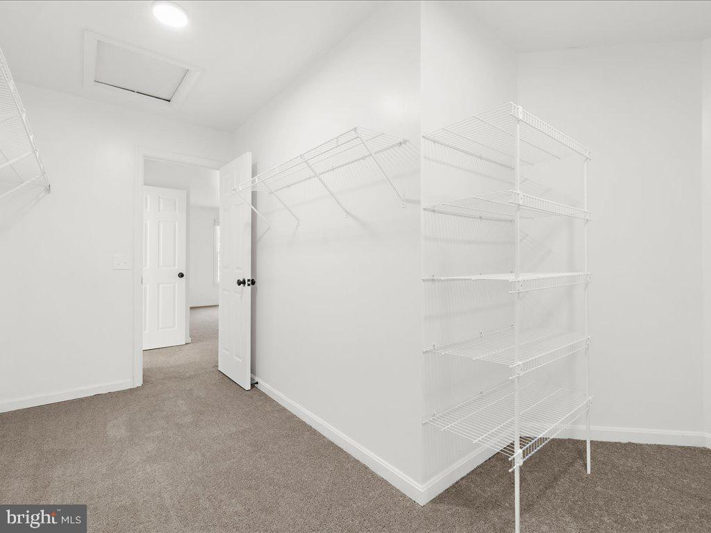 ROLLING RIDGE - Residential