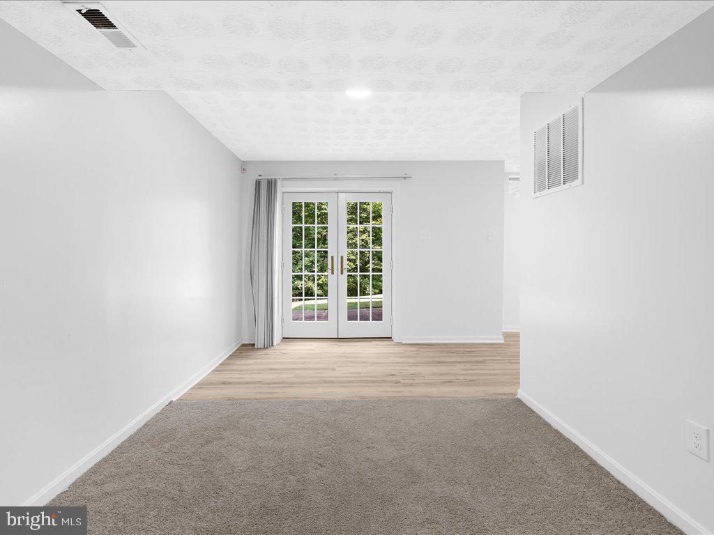 ROLLING RIDGE - Residential