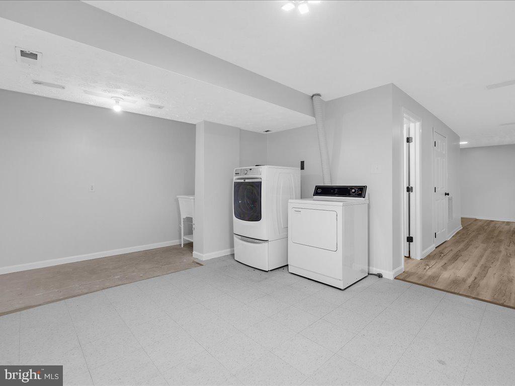 ROLLING RIDGE - Residential