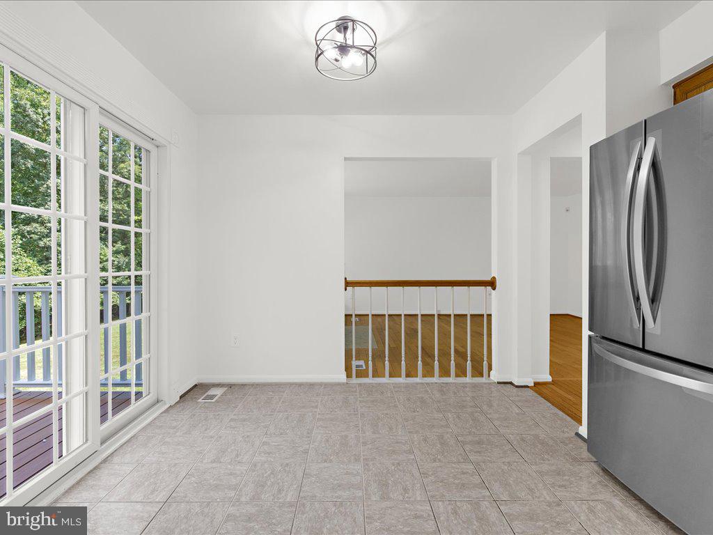 ROLLING RIDGE - Residential