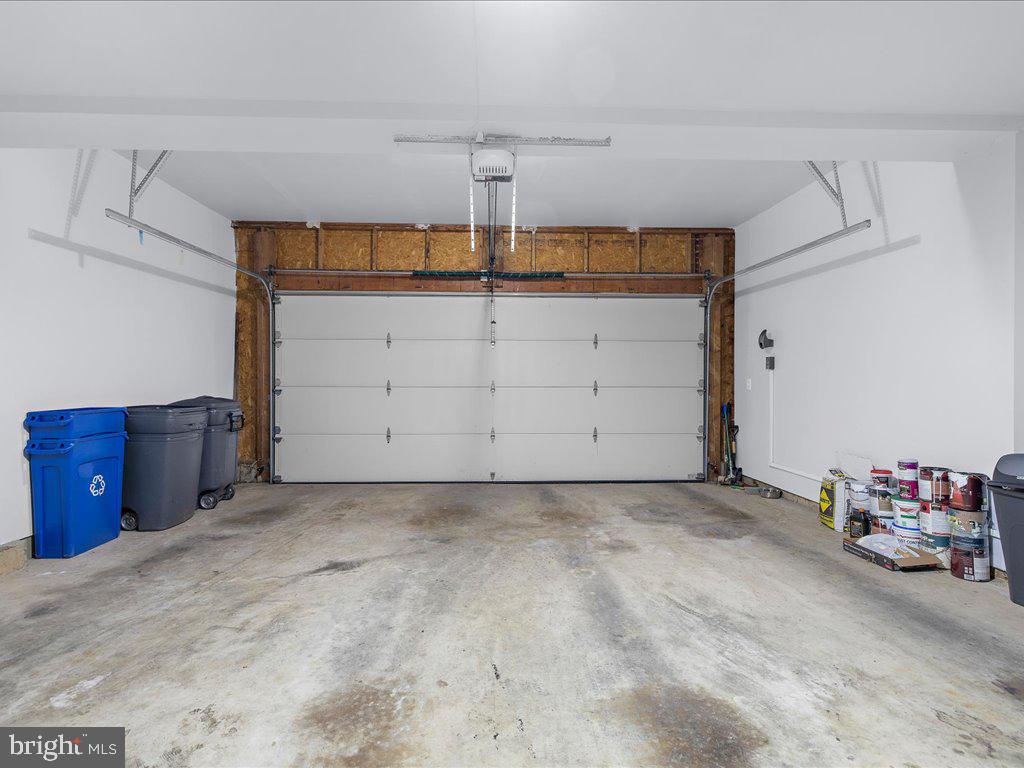 ROLLING RIDGE - Residential