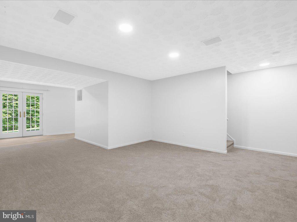 ROLLING RIDGE - Residential