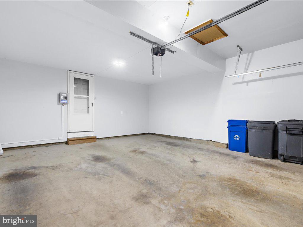 ROLLING RIDGE - Residential