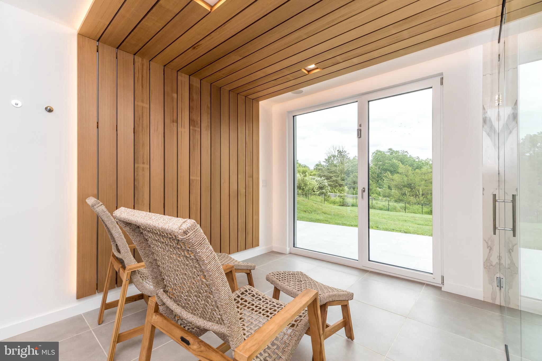 PEBBLE HILL - Residential