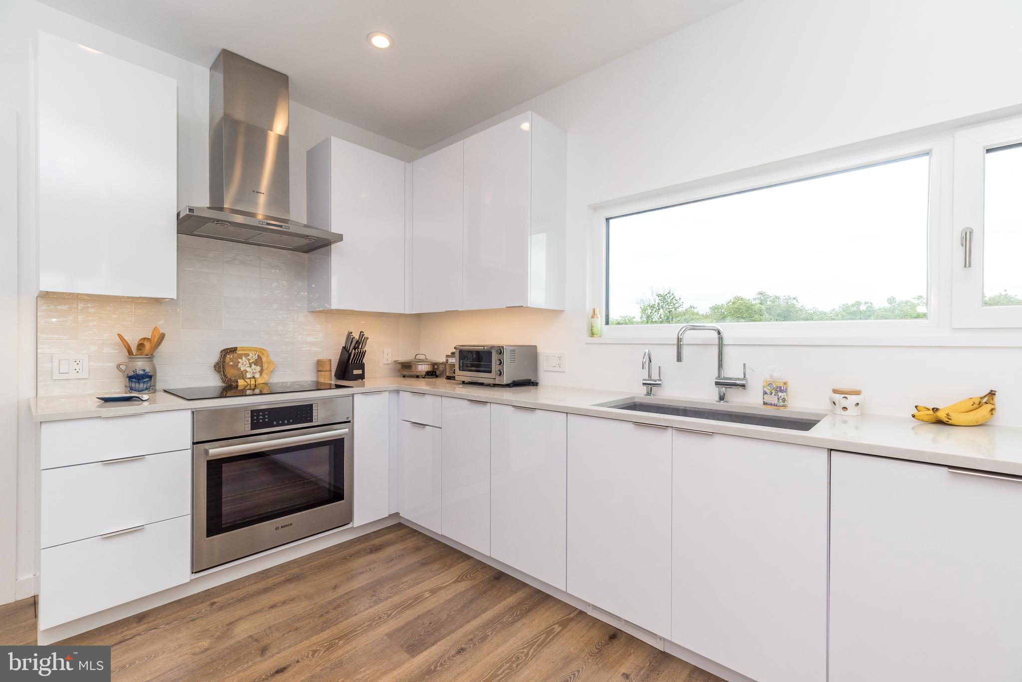 PEBBLE HILL - Residential