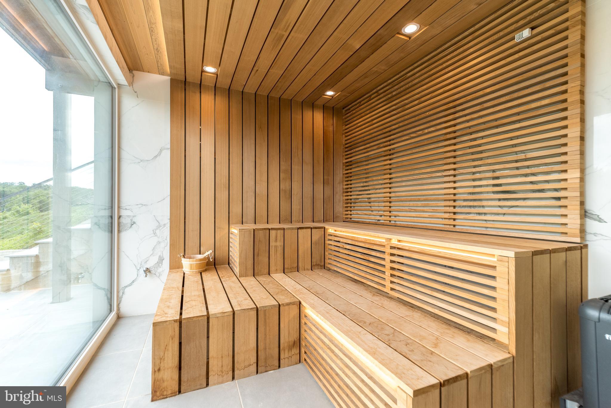 PEBBLE HILL - Residential