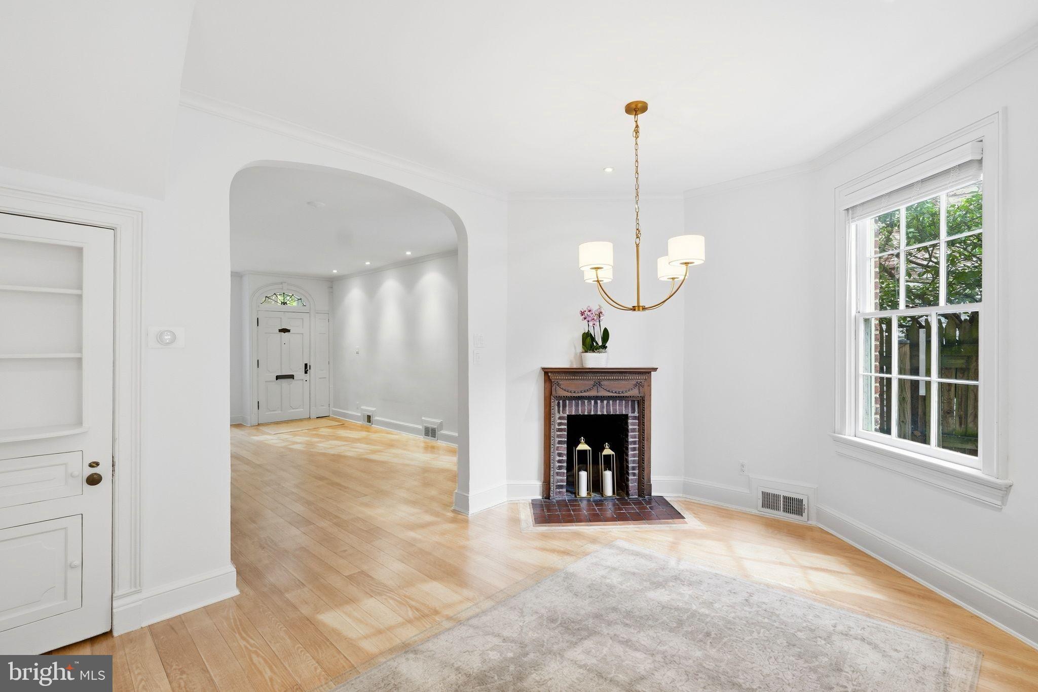 3046 P STREET NW