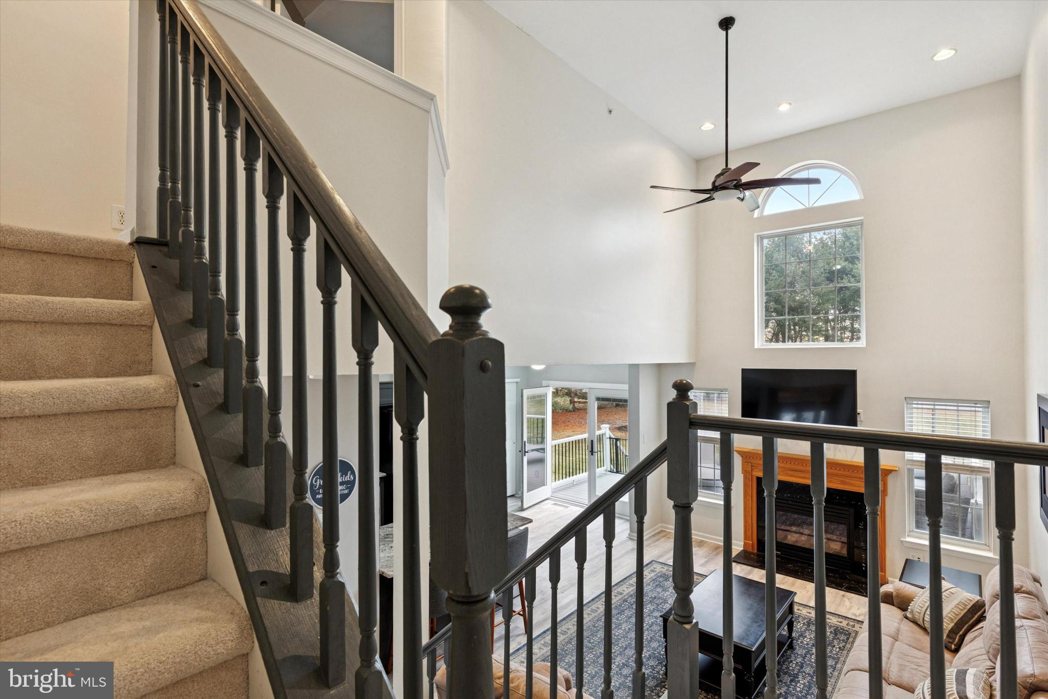 COURTS AT WOODFIEL - Residential