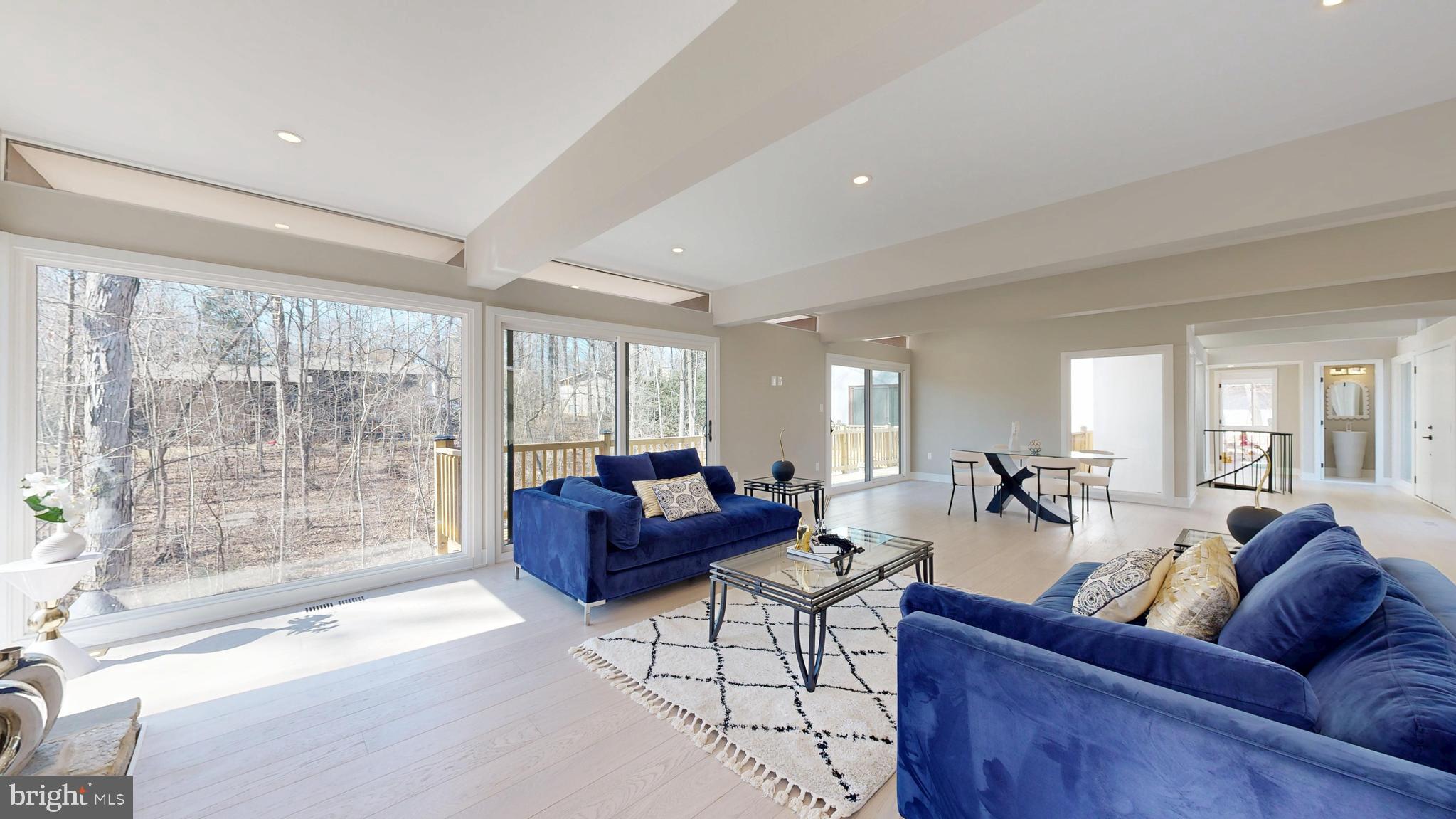 RESTON - Residential