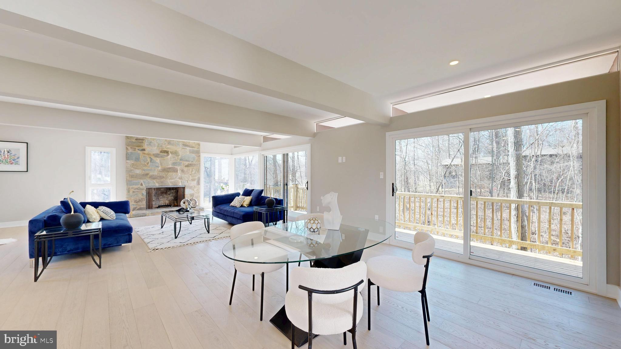 RESTON - Residential