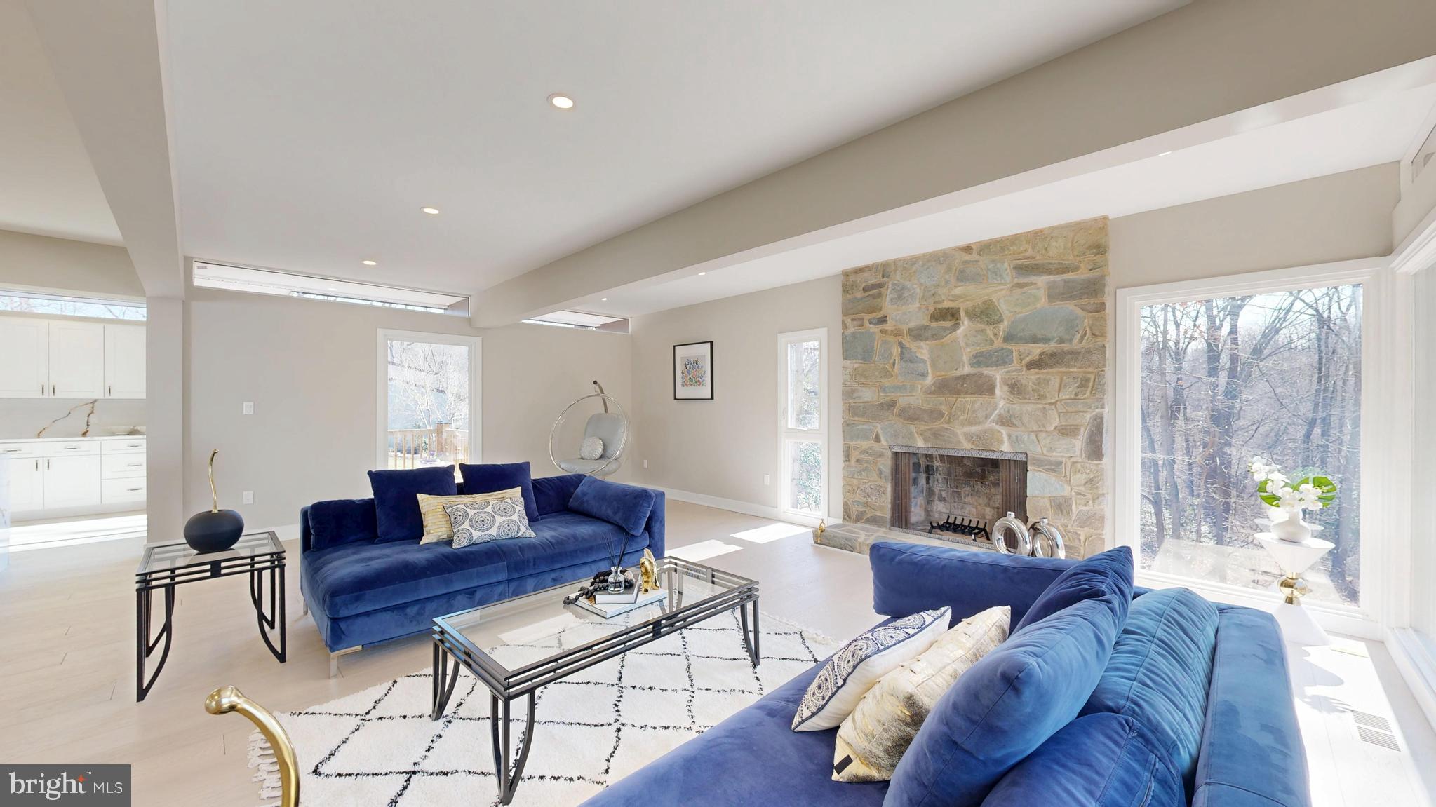 RESTON - Residential