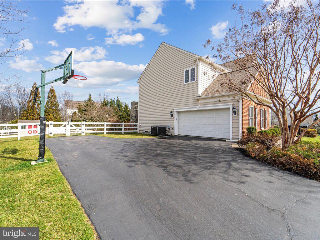 RED CEDAR SOUTH VILLAGE - Residential Lease