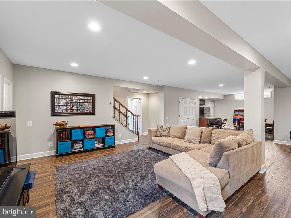 RED CEDAR SOUTH VILLAGE - Residential Lease