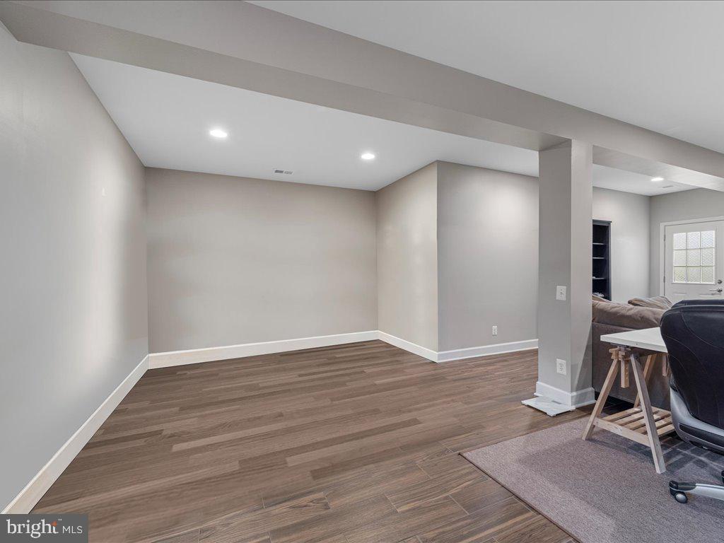 RED CEDAR SOUTH VILLAGE - Residential Lease