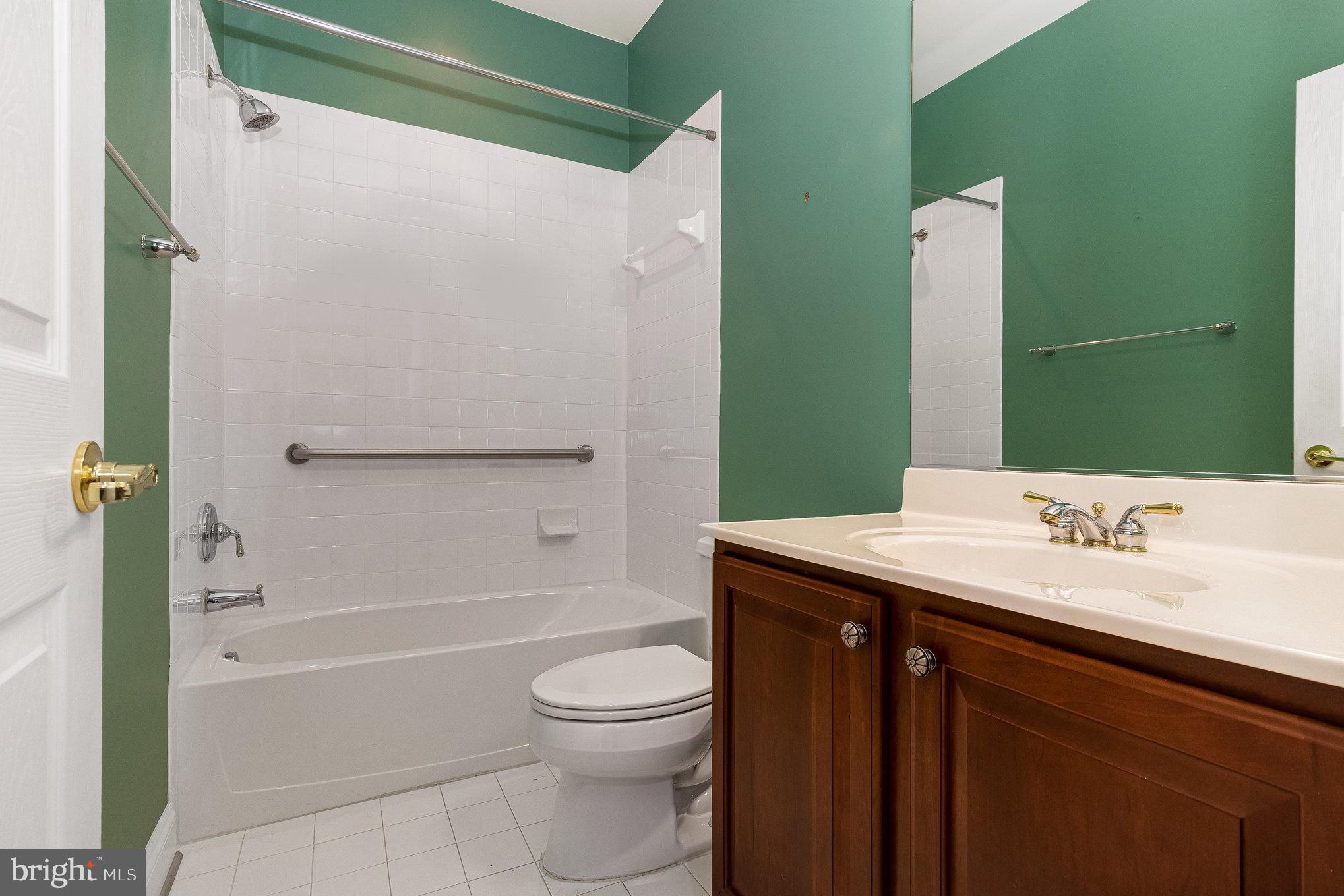 VIRGINIA HERITAGE AT LEE'S PARK - Residential