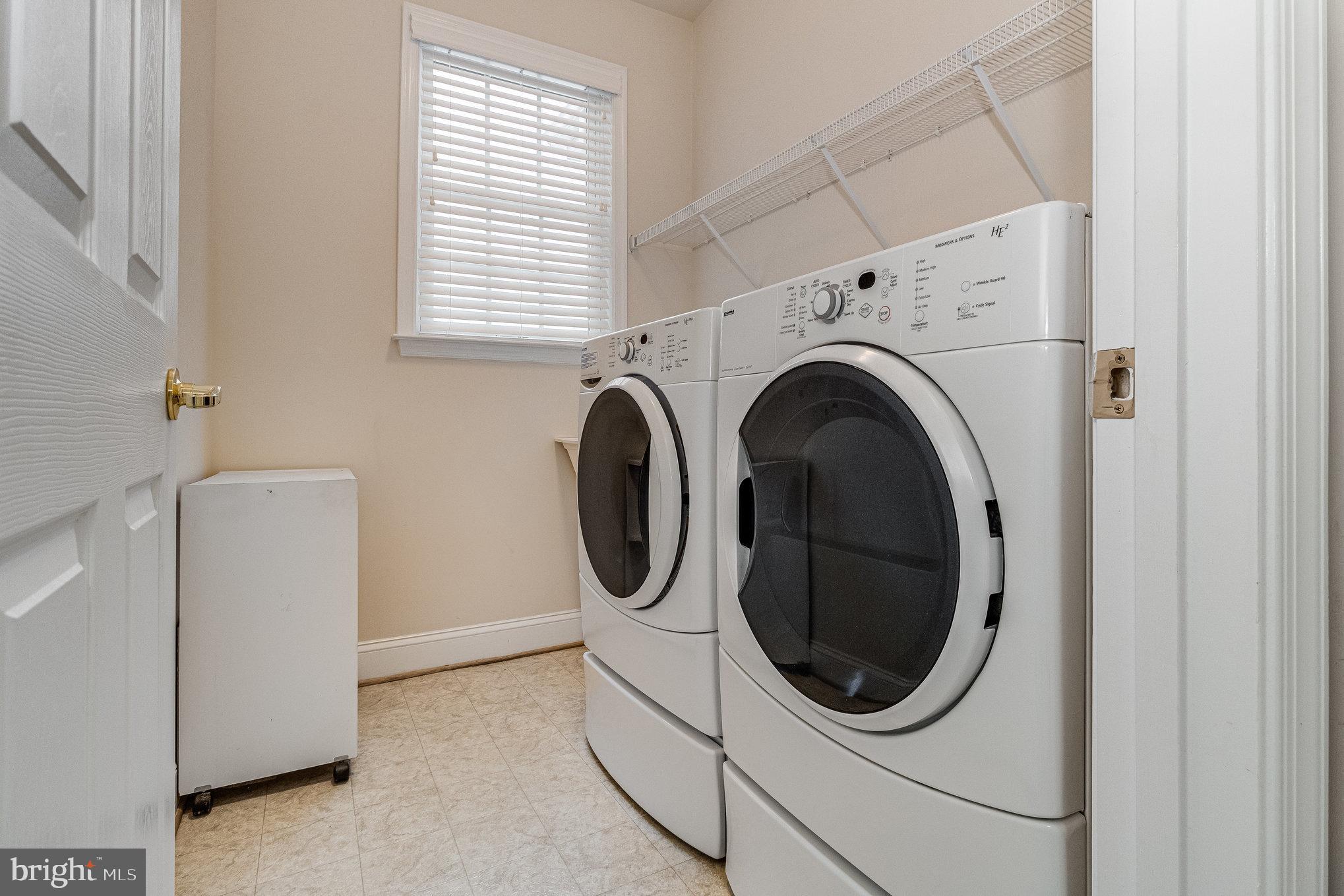 VIRGINIA HERITAGE AT LEE'S PARK - Residential