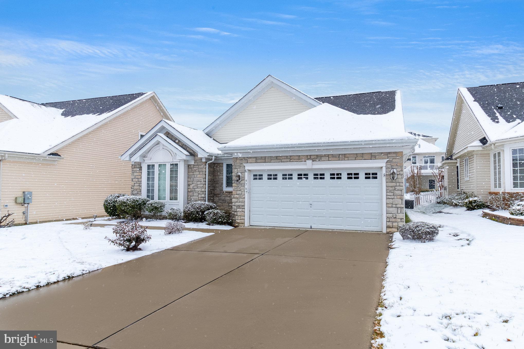 VIRGINIA HERITAGE AT LEE'S PARK - Residential