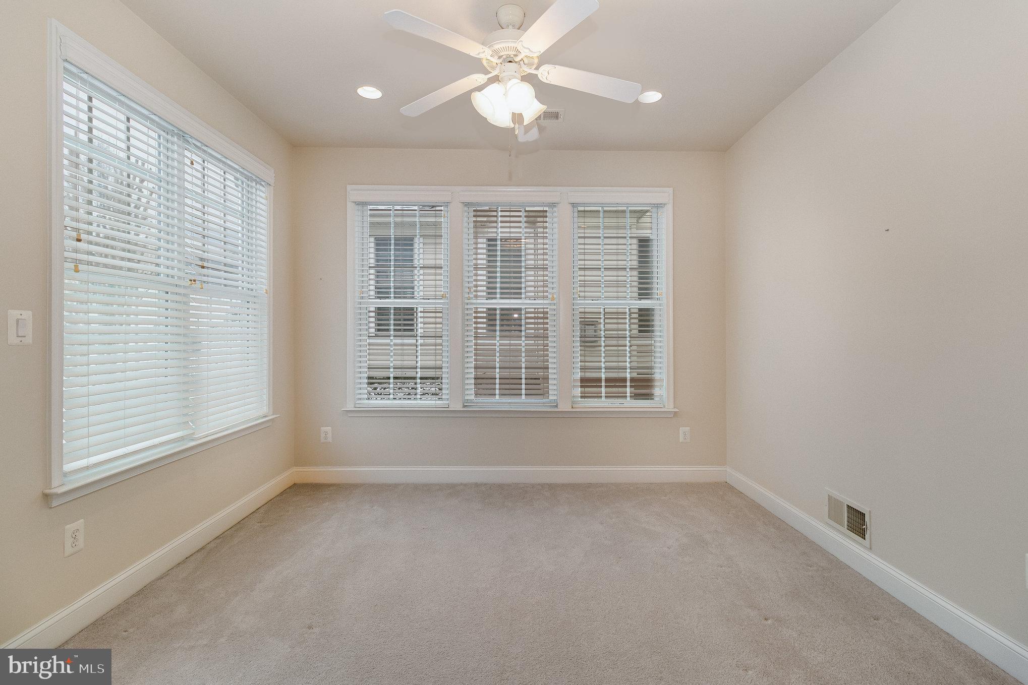 VIRGINIA HERITAGE AT LEE'S PARK - Residential