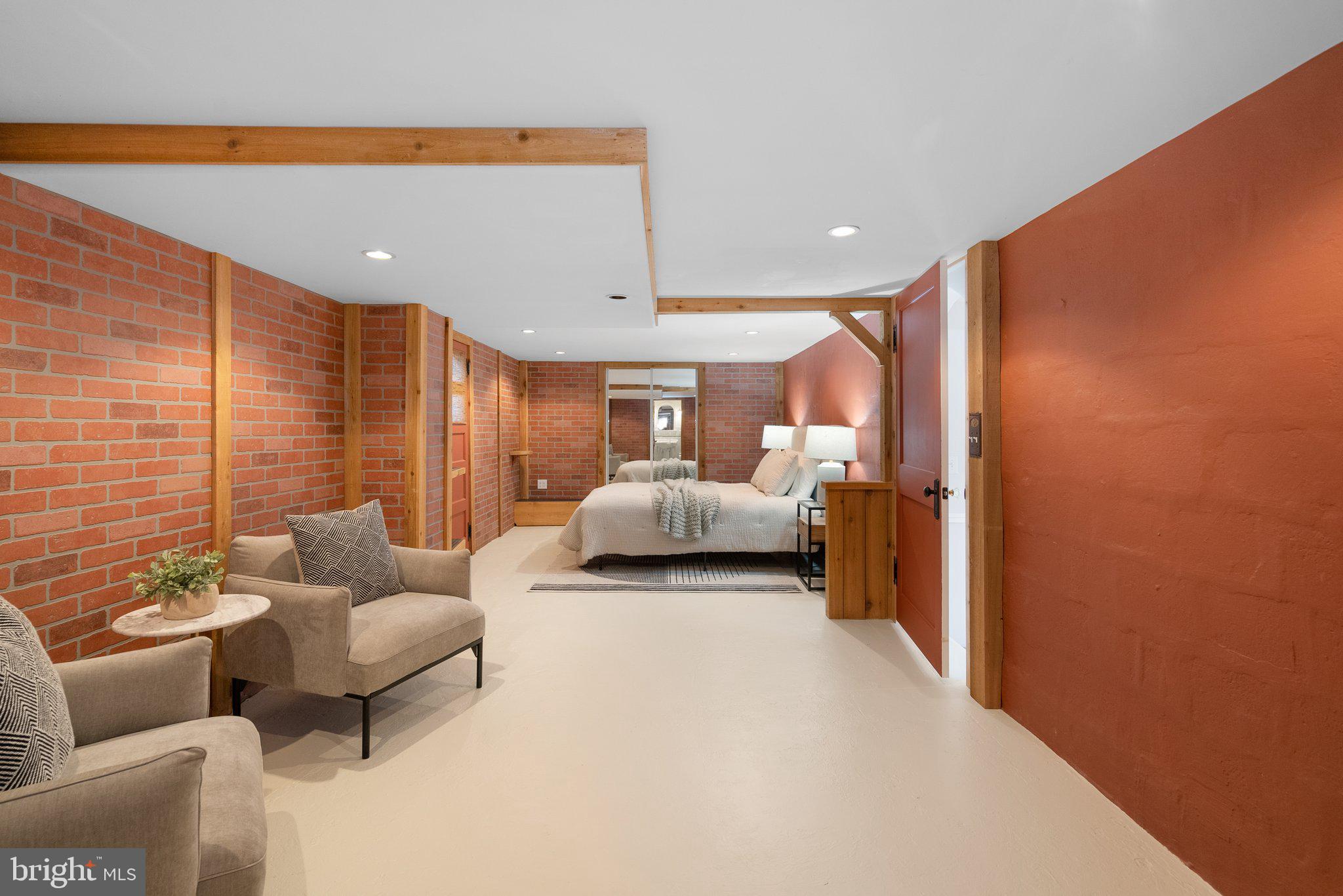 WOODMOOR - Residential