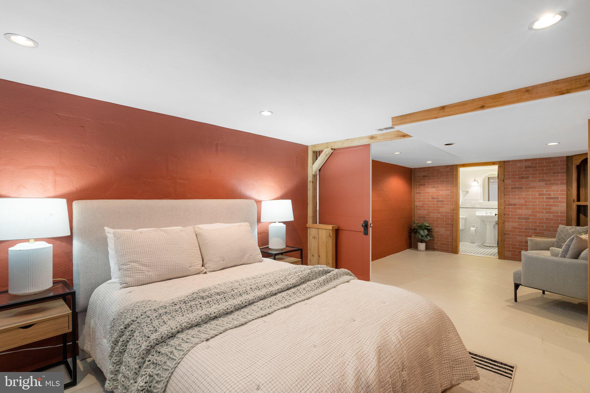 WOODMOOR - Residential