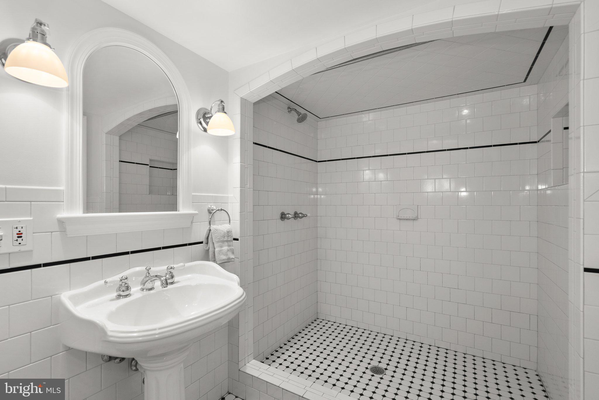 WOODMOOR - Residential