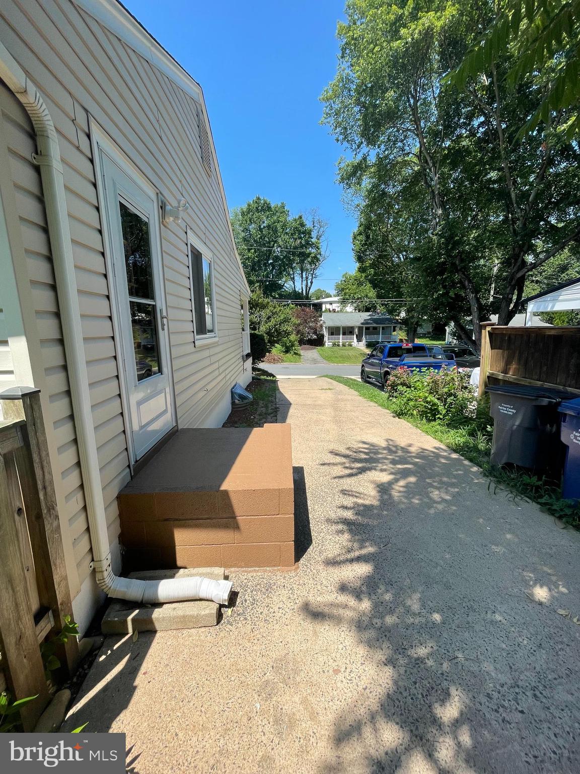 VIRGINIA HILLS - Residential Lease