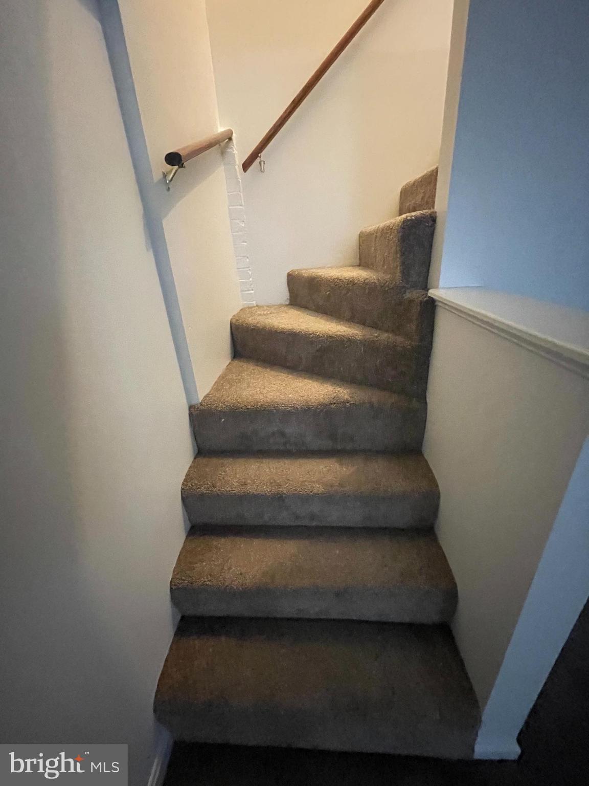 VIRGINIA HILLS - Residential Lease