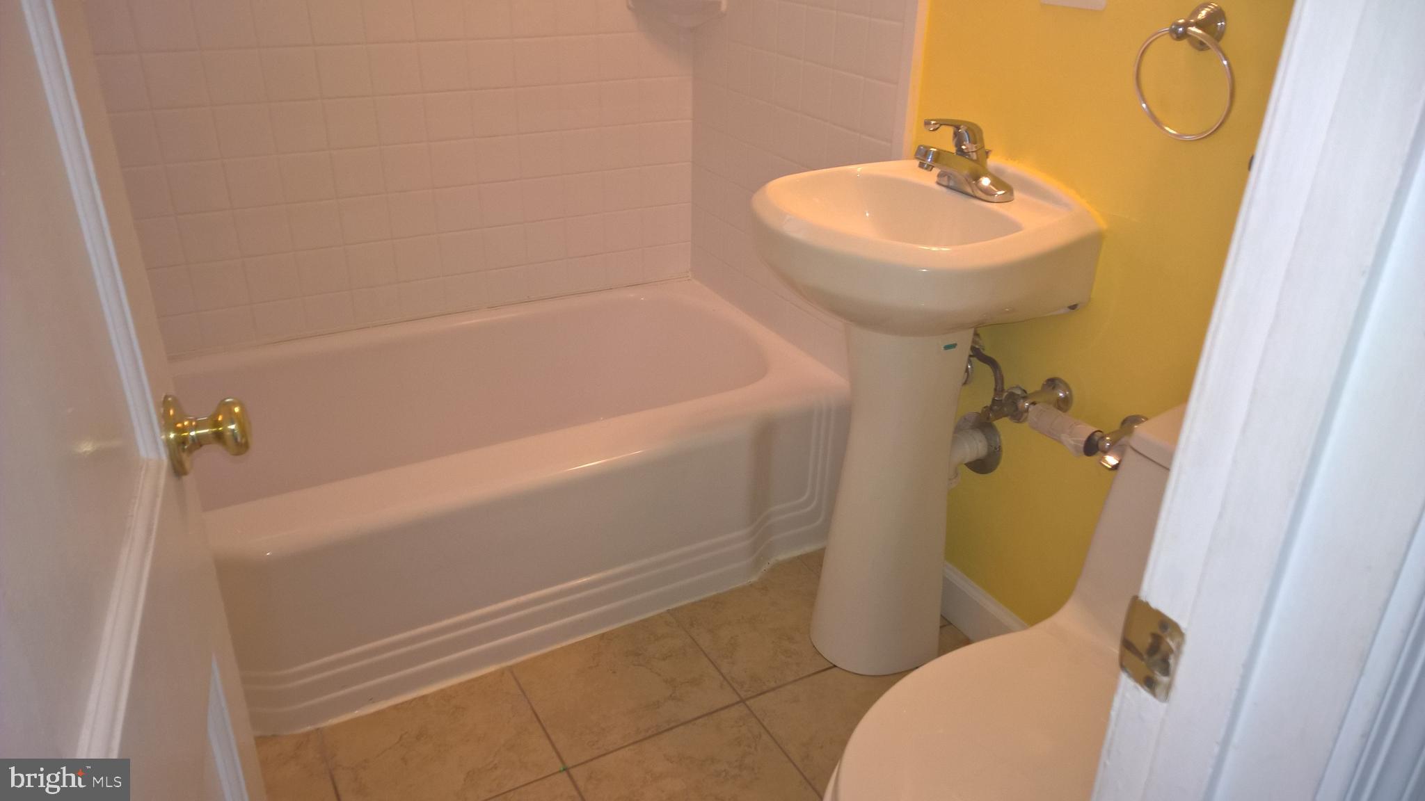 VIRGINIA HILLS - Residential Lease