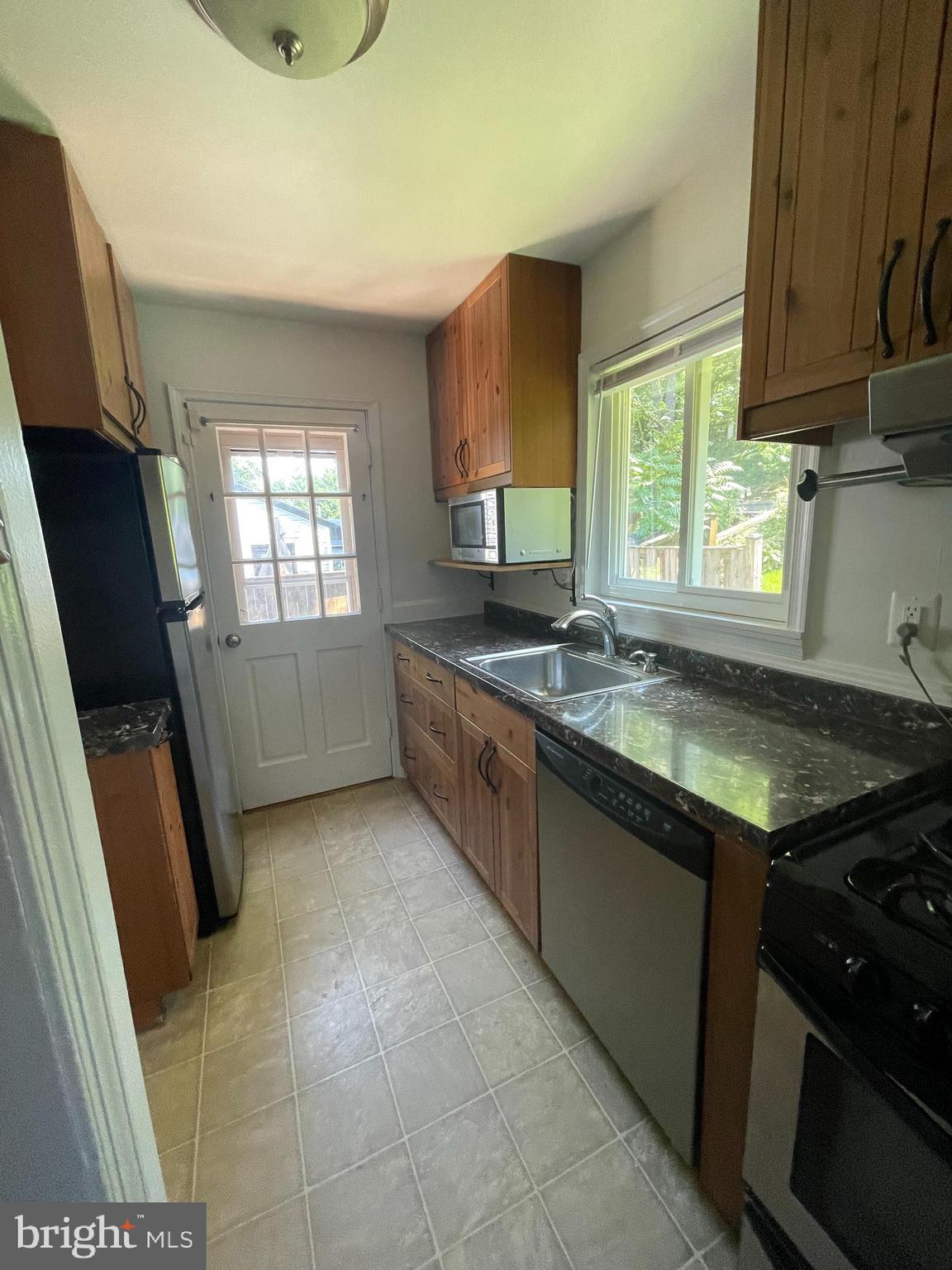 VIRGINIA HILLS - Residential Lease