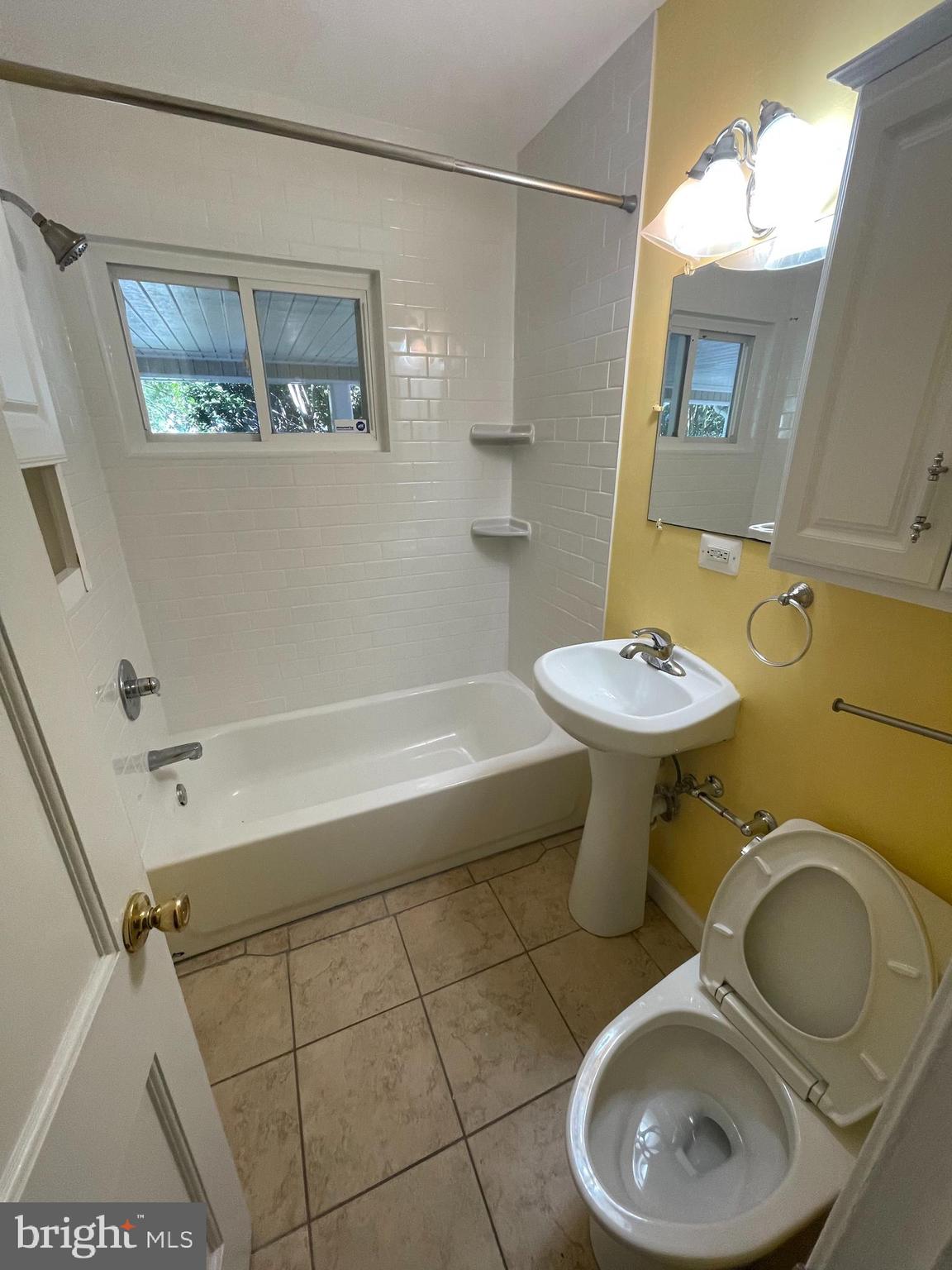 VIRGINIA HILLS - Residential Lease