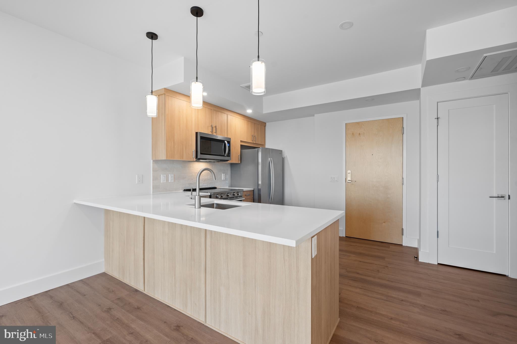 650 MONTGOMERY AVENUE 201