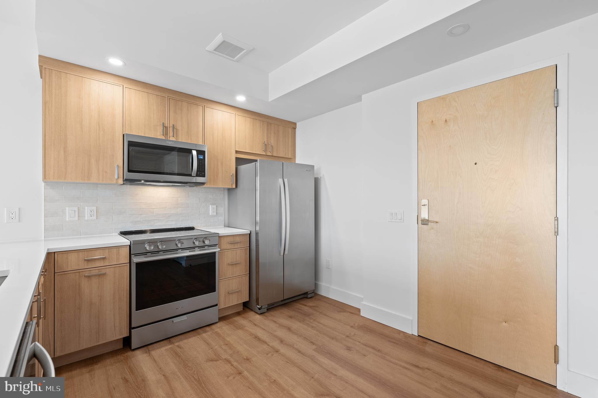 650 MONTGOMERY AVENUE 201