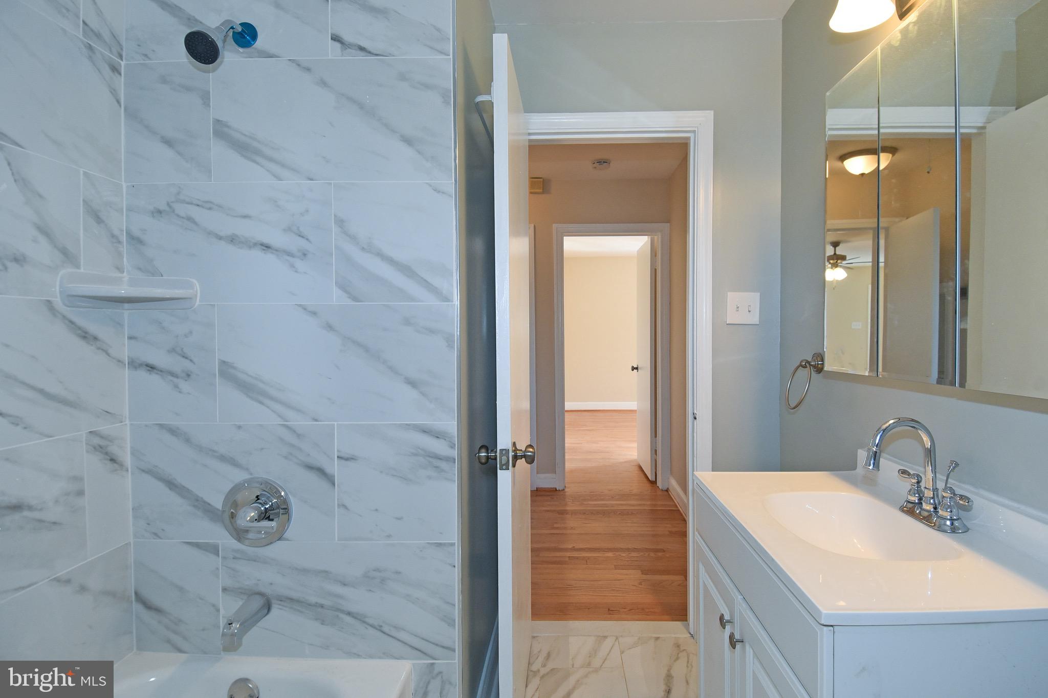 LEEWAY HEIGHTS - Residential Lease