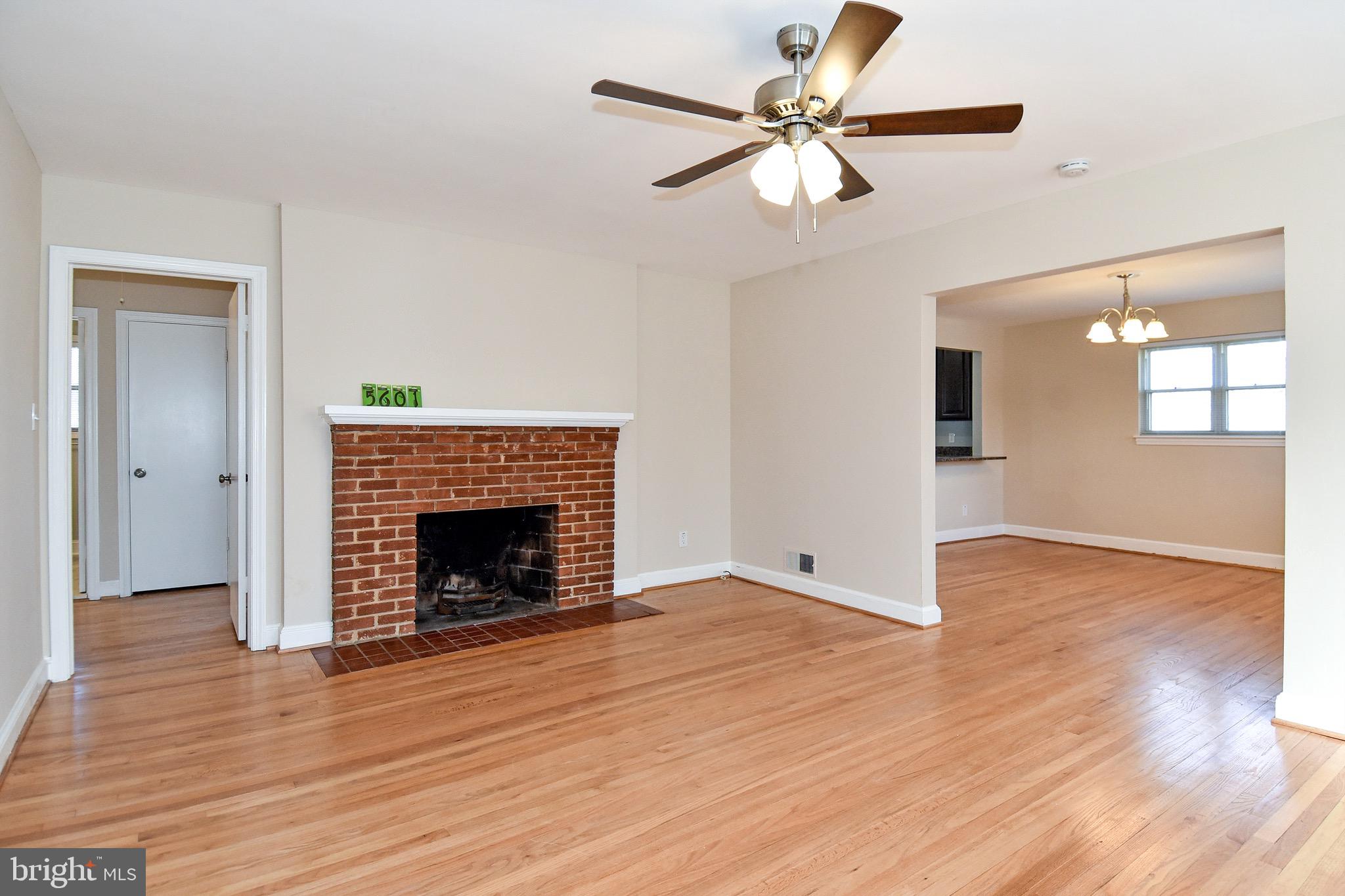 LEEWAY HEIGHTS - Residential Lease