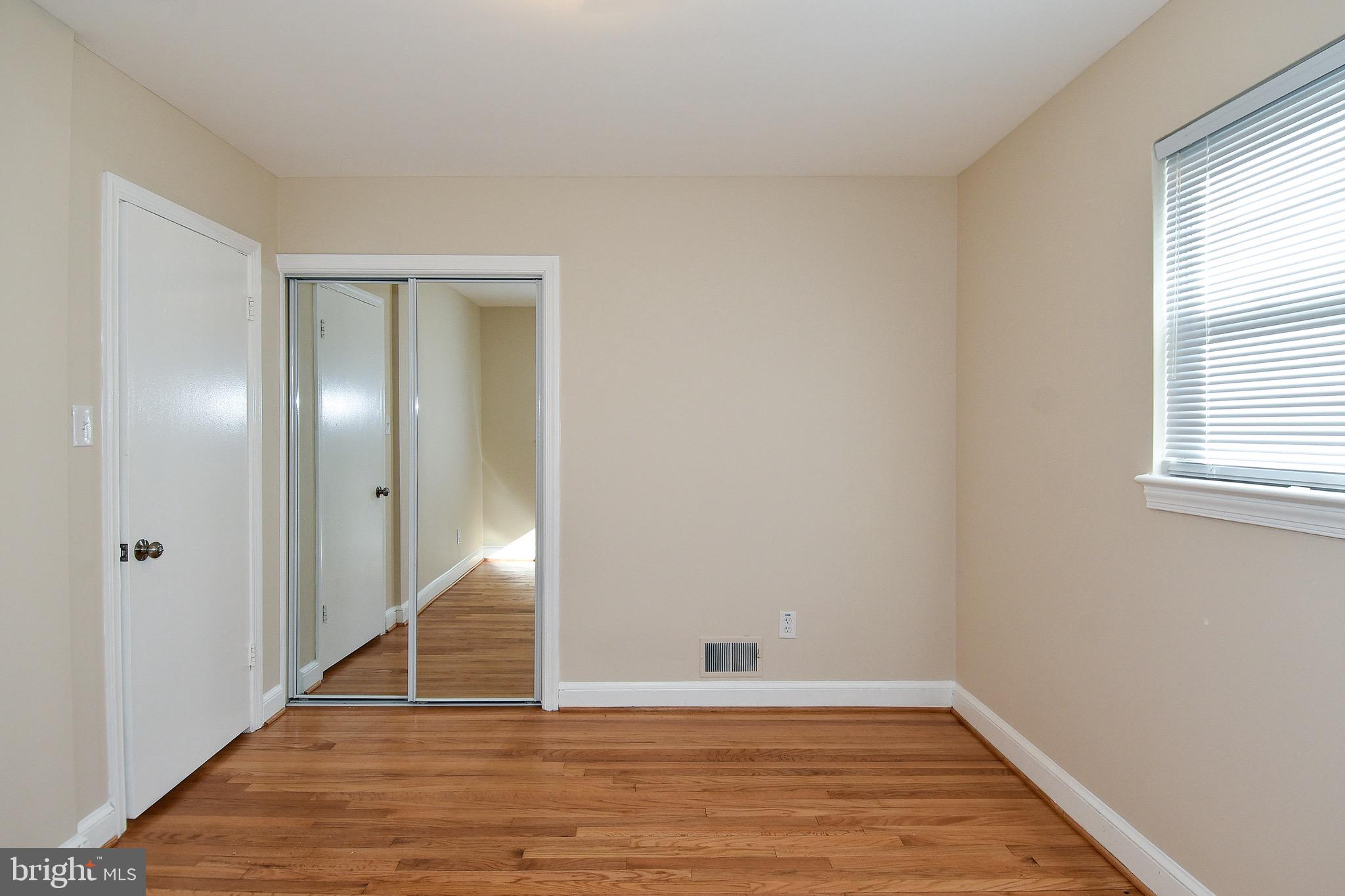 LEEWAY HEIGHTS - Residential Lease