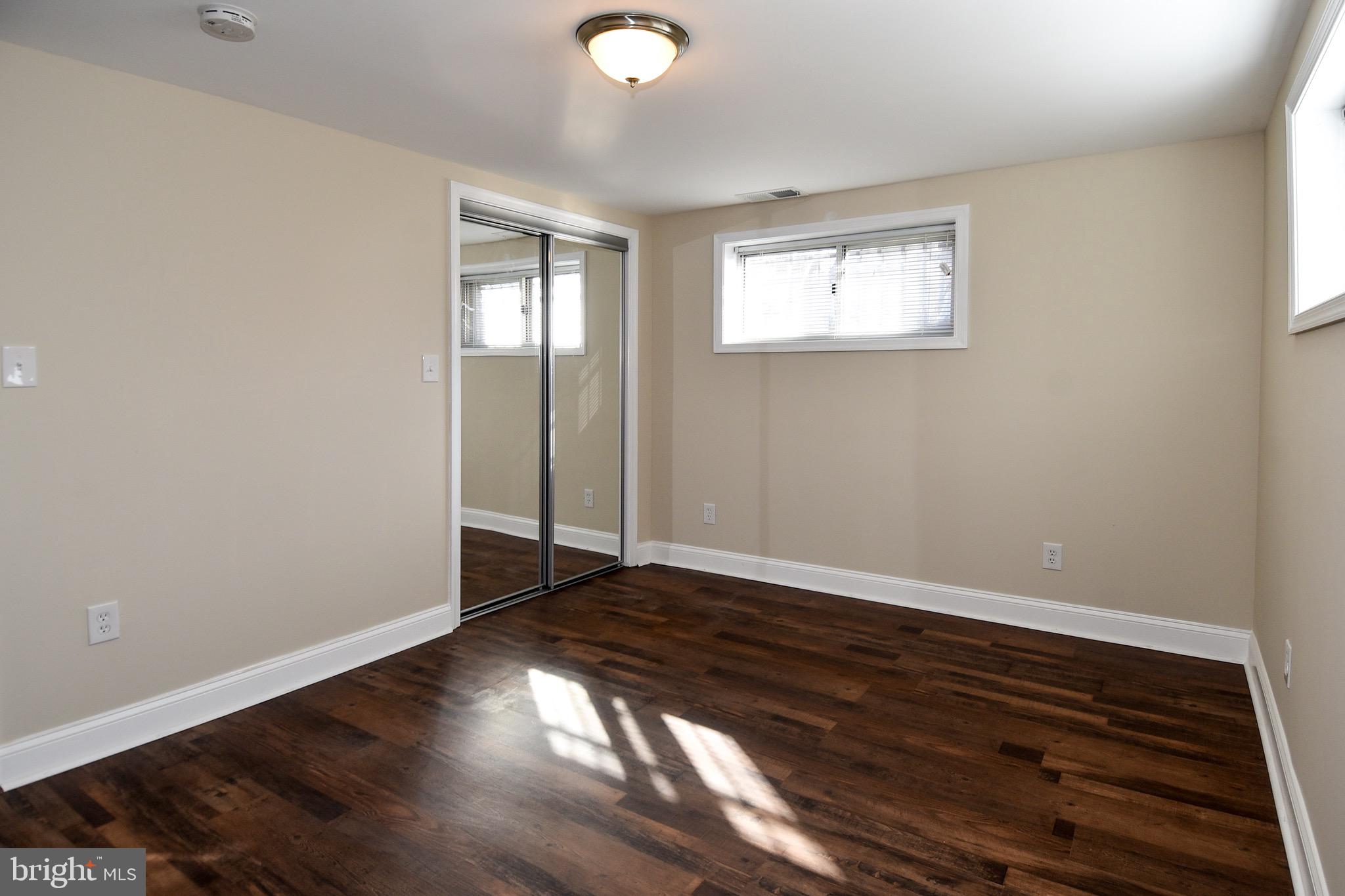 LEEWAY HEIGHTS - Residential Lease