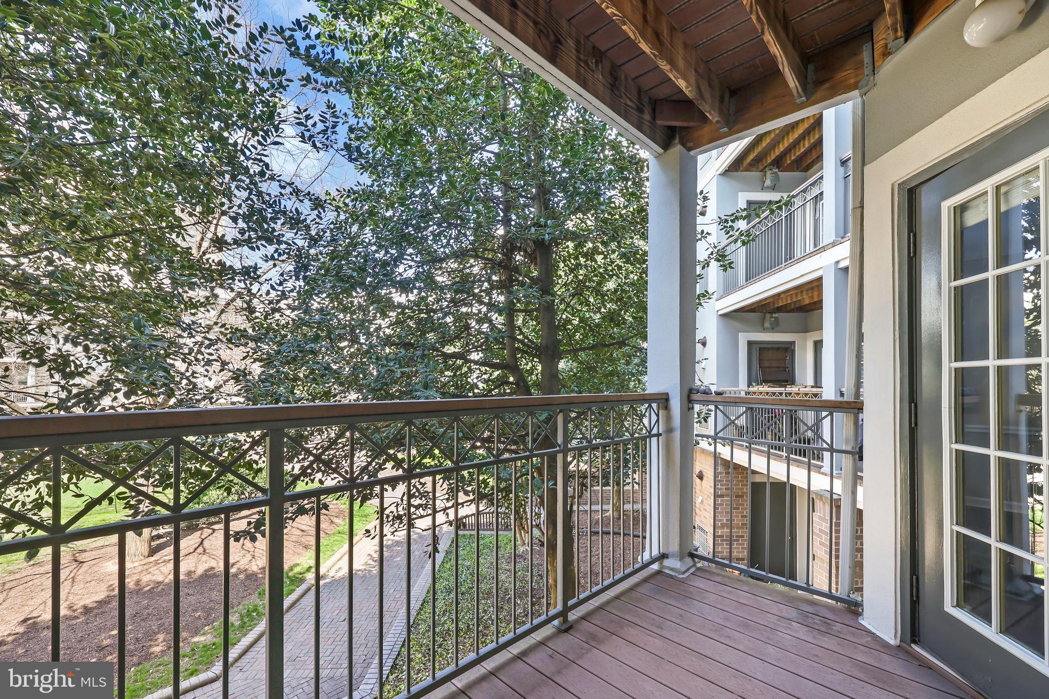 SAVOY PARK CONDOMINIUMS - Residential