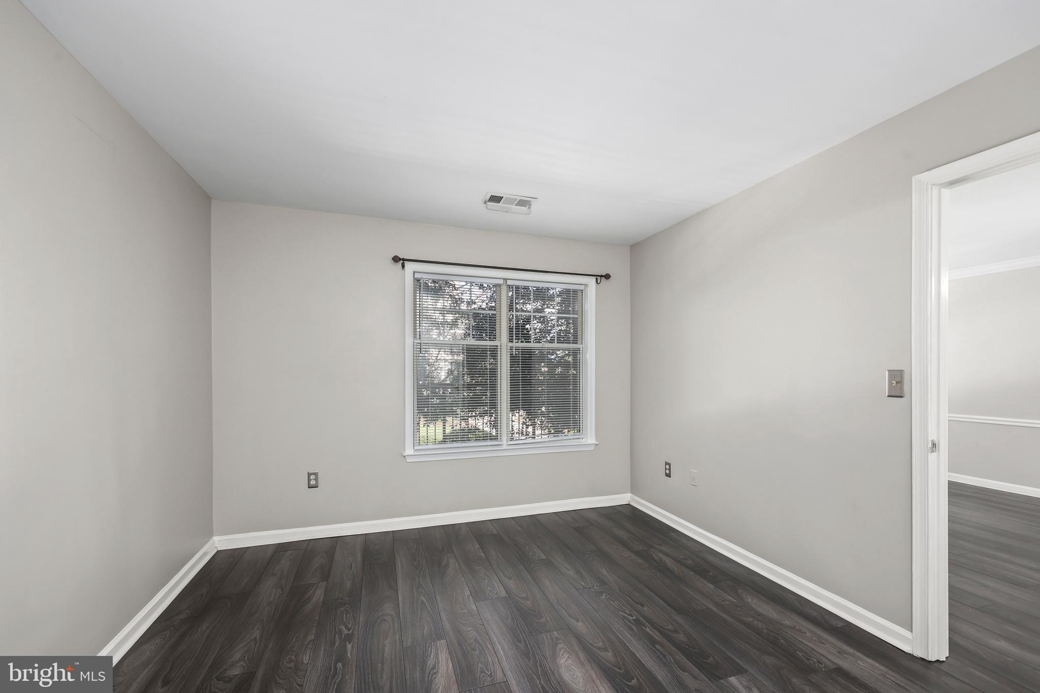 SAVOY PARK CONDOMINIUMS - Residential