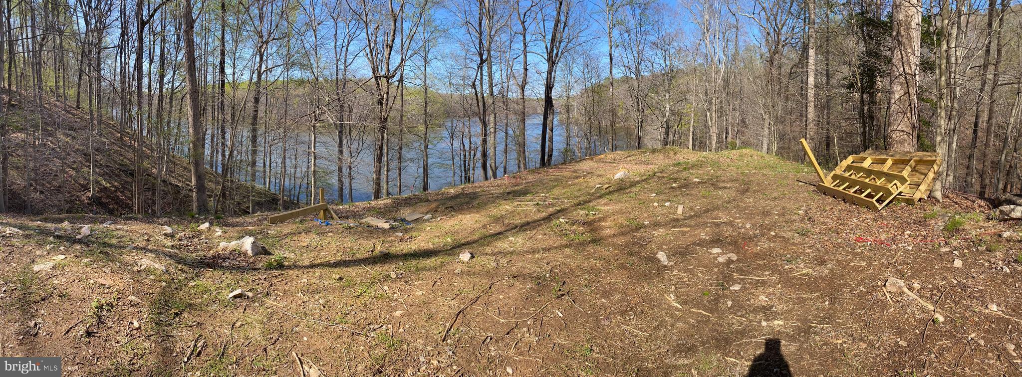 OCCOQUAN OAKS - Land