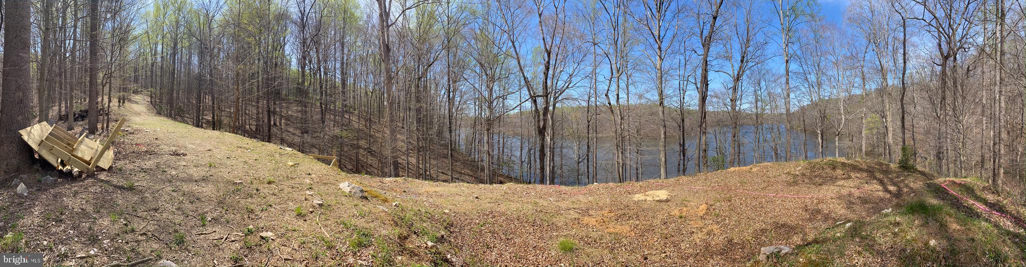 OCCOQUAN OAKS - Land