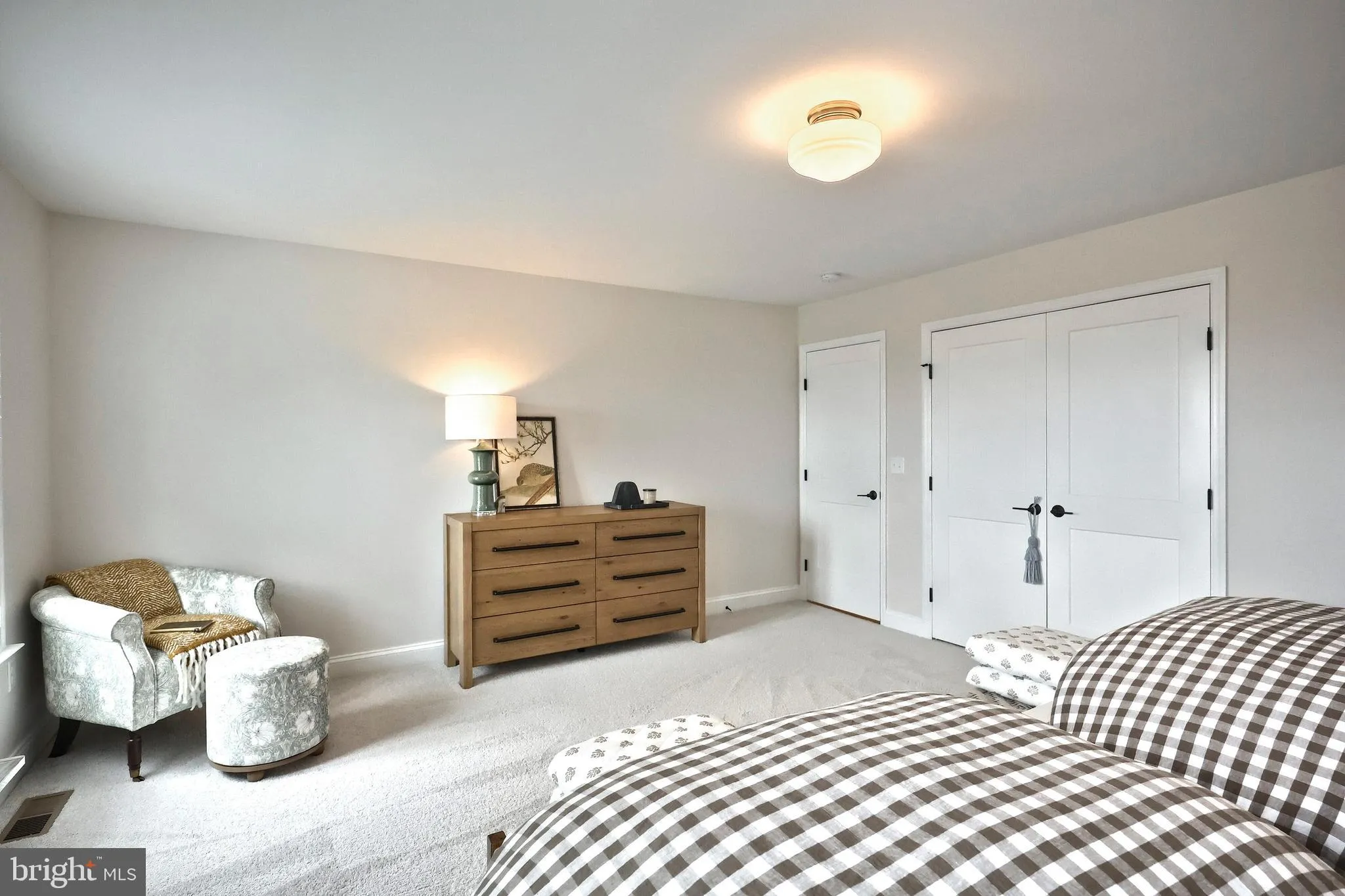 York, Pennsylvania 17406, United States, 4 Bedrooms Bedrooms, ,3 BathroomsBathrooms,Residential,Pending,151829