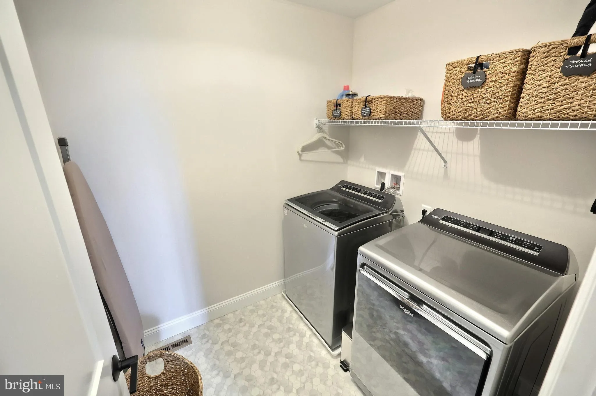 York, Pennsylvania 17406, United States, 4 Bedrooms Bedrooms, ,3 BathroomsBathrooms,Residential,Pending,151829