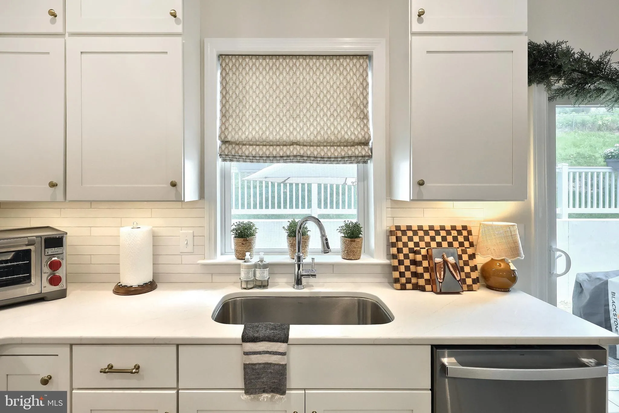 York, Pennsylvania 17406, United States, 4 Bedrooms Bedrooms, ,3 BathroomsBathrooms,Residential,Pending,151829