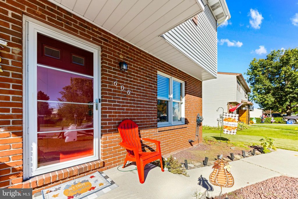Photo of 608 Spring Avenue, HANOVER, PA 17331 (MLS # PAYK2091808)