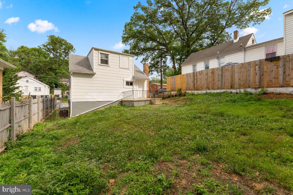 GREATER CAPITOL - Residential Lease