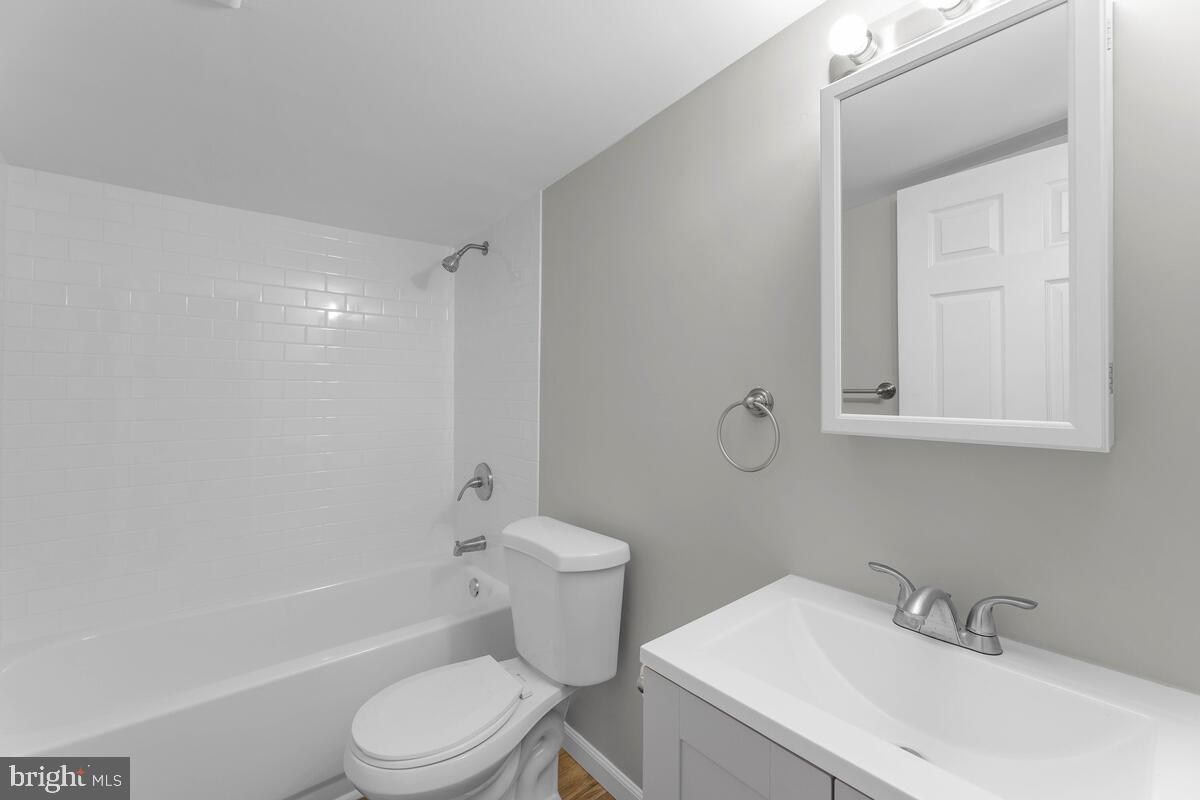 GREATER CAPITOL - Residential Lease