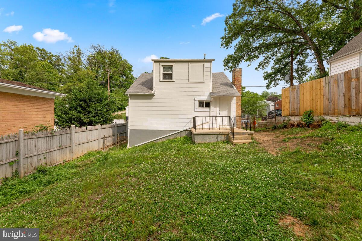 GREATER CAPITOL - Residential Lease