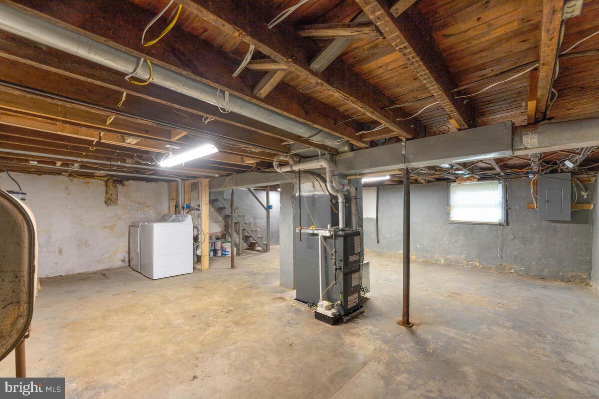 GREATER CAPITOL - Residential Lease