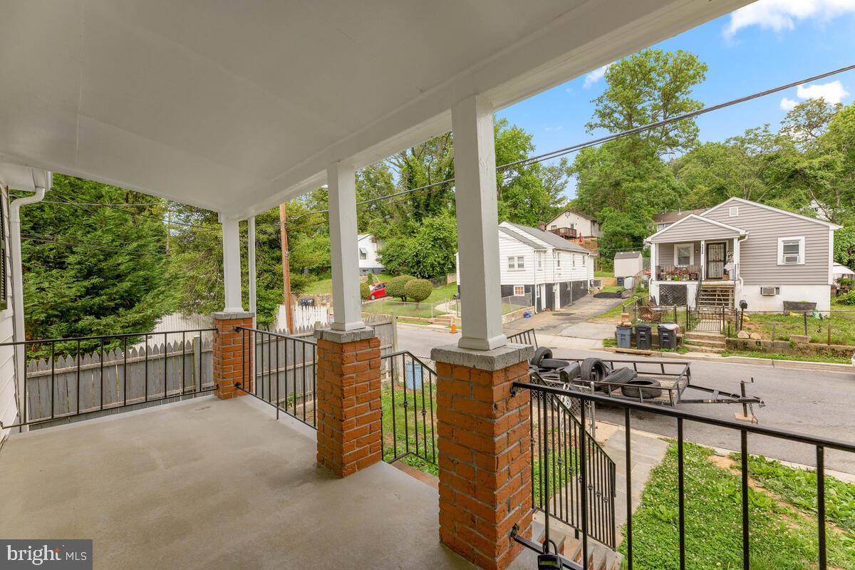 GREATER CAPITOL - Residential Lease