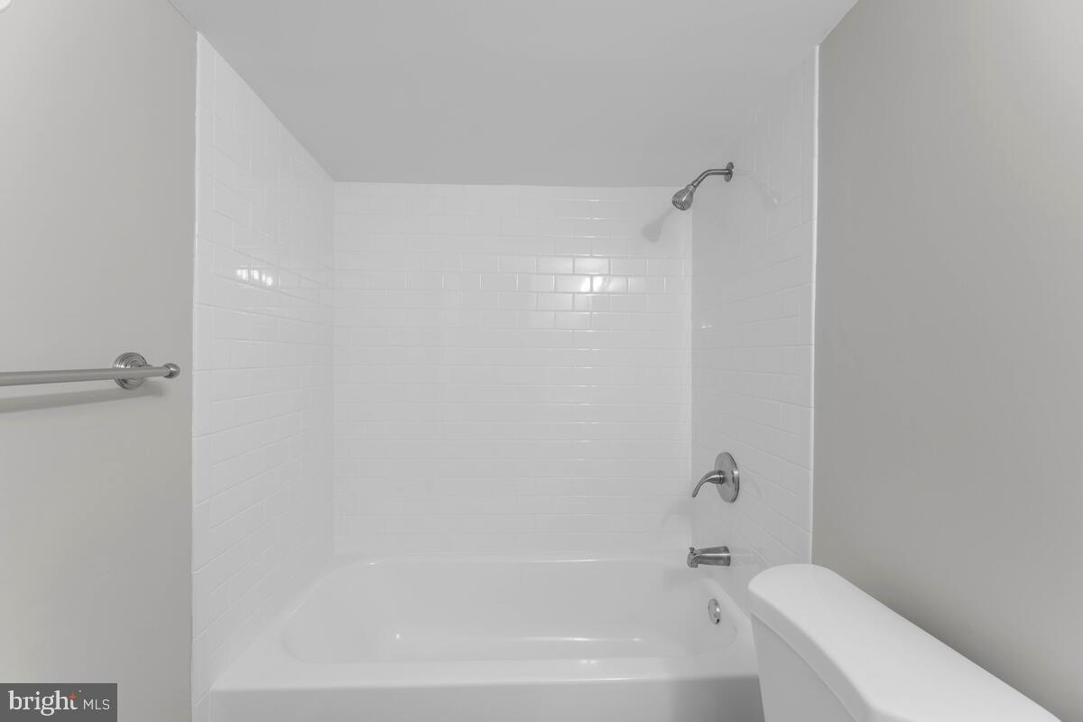 GREATER CAPITOL - Residential Lease